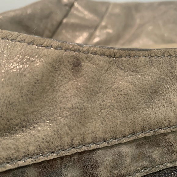 Michael Kors, champagne purse with silver accents - Picture 6 of 10